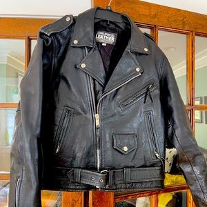 Men’s leather black biker jacket- size L. Excellent condition!